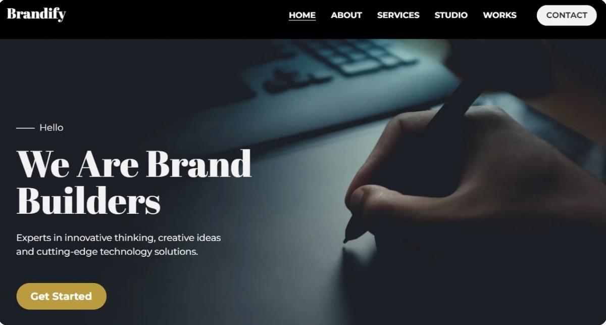Brandify Template van Strikingly