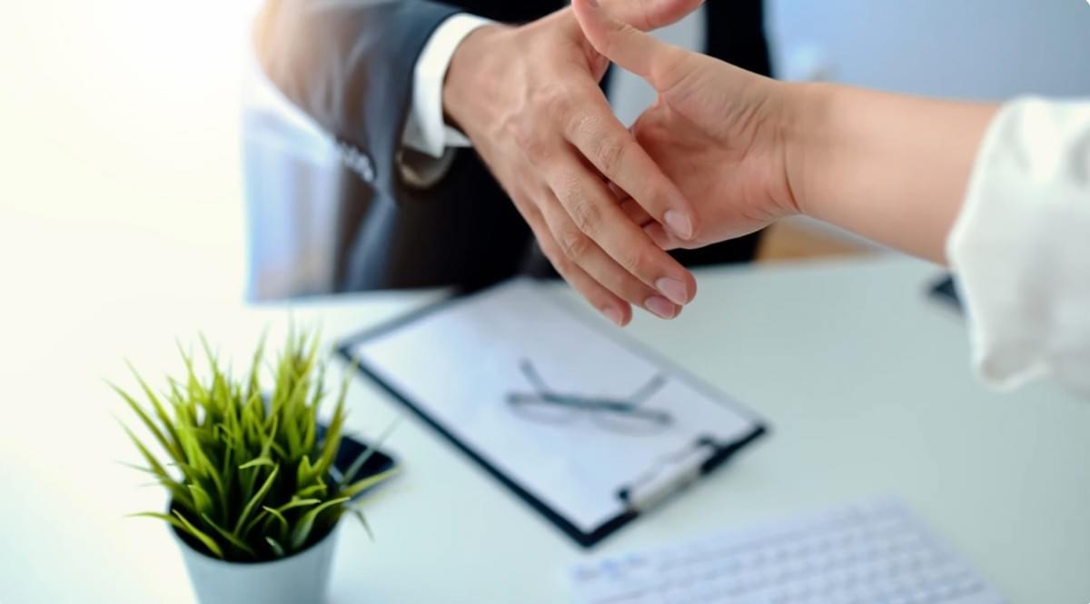 Como Fechar um Negócio Passo #2: Cumprindo Requisitos Legais