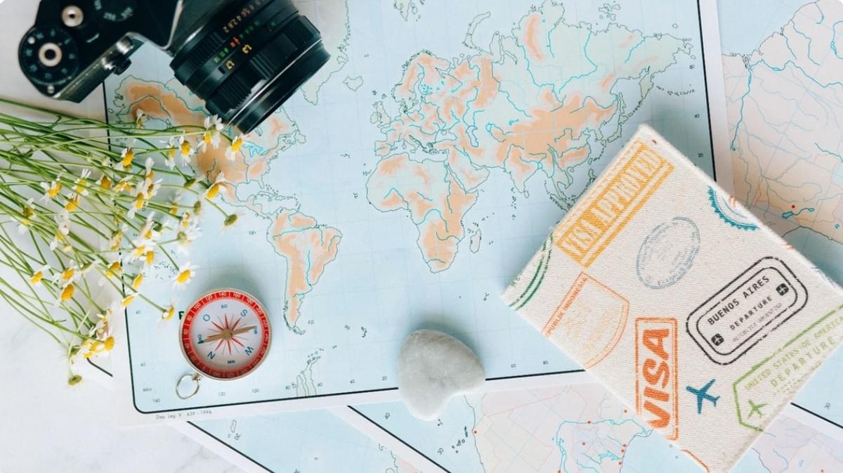 Reisgidswebsite van Strikingly