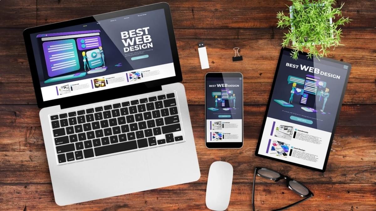 Eén maat past niet iedereen: De Responsieve Website Ontwerp Gids voor het Boeien van Elk Scherm
