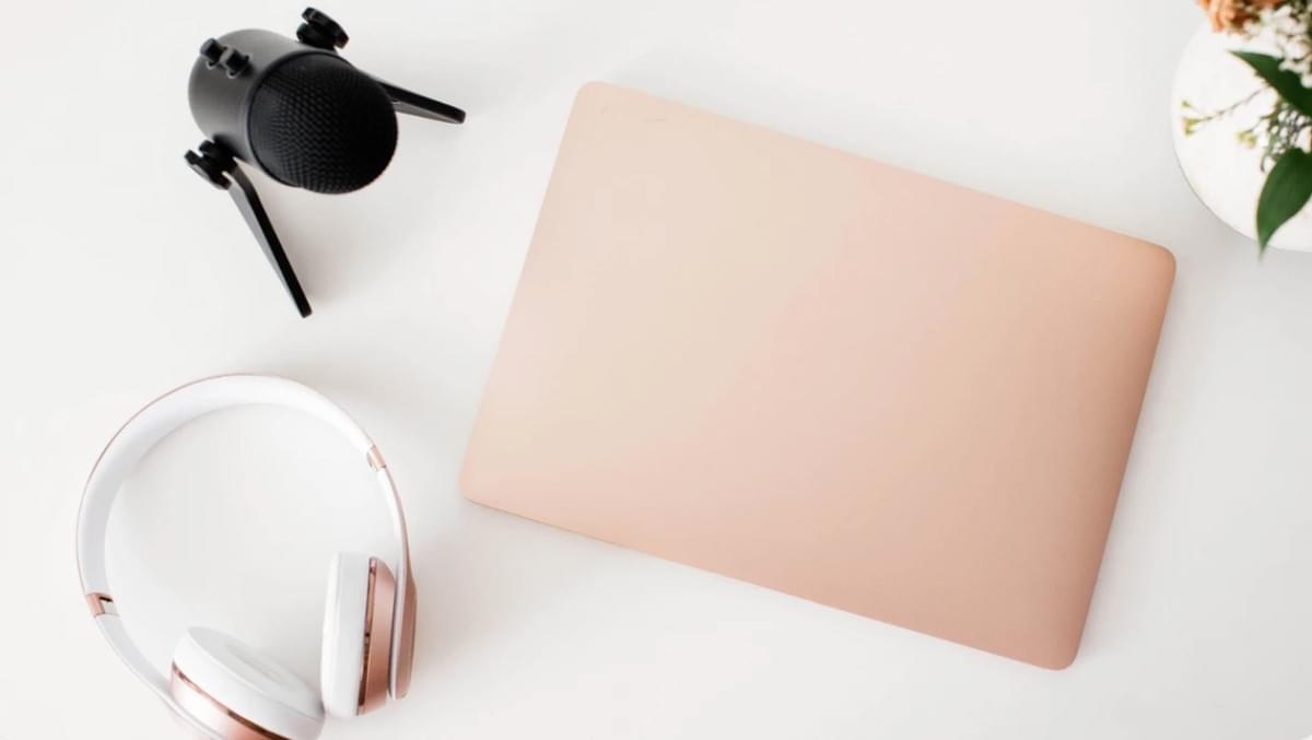 Dicas de Design de Sites de Podcast para Sucesso em 2024