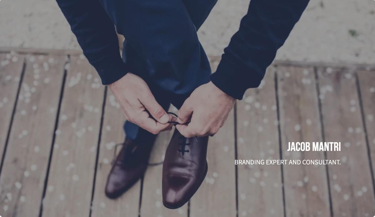 Modelo de Perspectiva da Strikingly