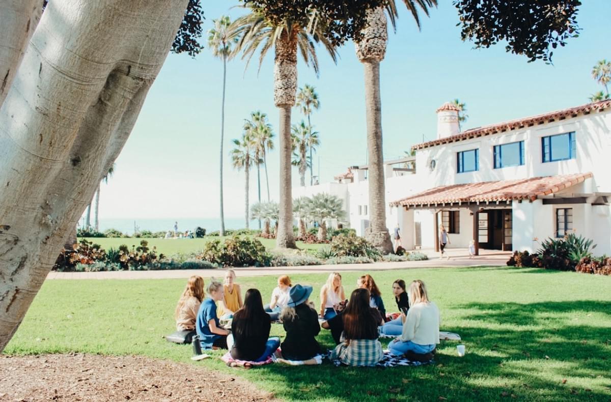Bouw een Sterke Gemeenschap van Merkambassadeurs met  Strikingly