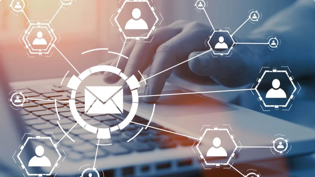 Beheersing van zakelijke e-mailetiquette: Een stapsgewijze gids