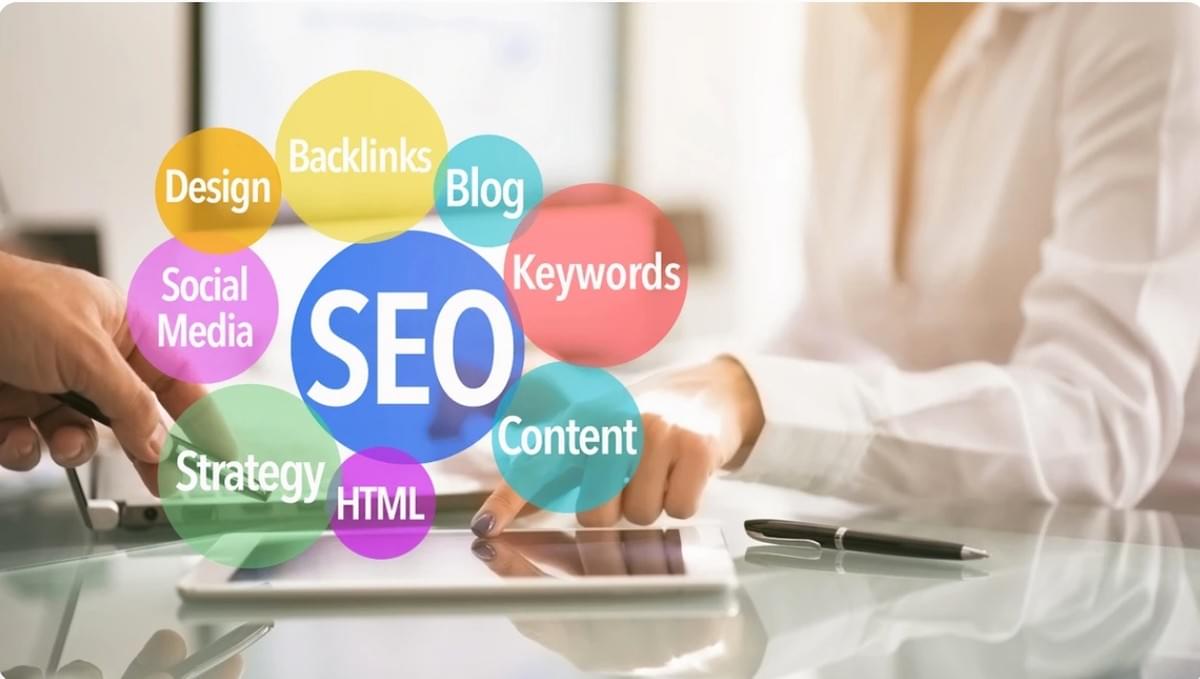 Van Side Hustle naar Hustle King: Website Marketingstrategieën voor Groei van Kleine Bedrijven