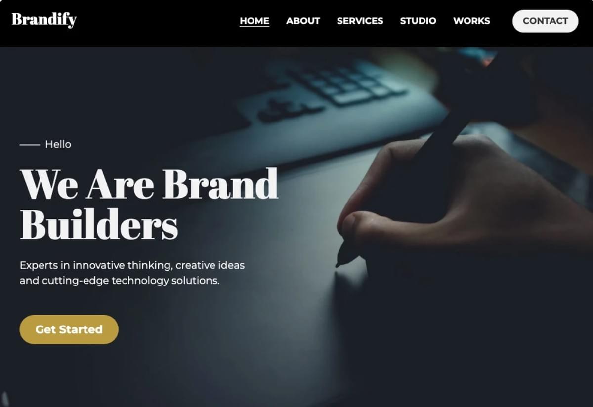 Brandify Template van Strikingly