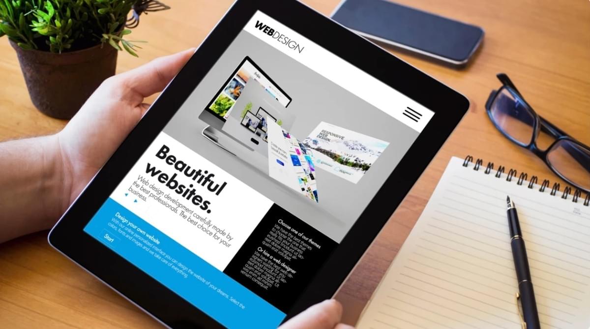 Criadora de Sites Fácil: Crie Seu Site Rapidamente e Sem Esforço com Strikingly