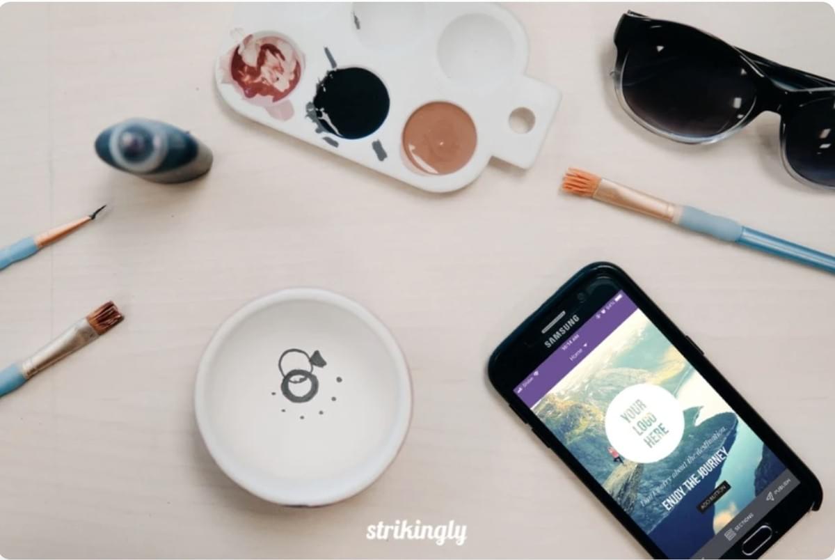 Site da Strikingly em Dispositivo Móvel