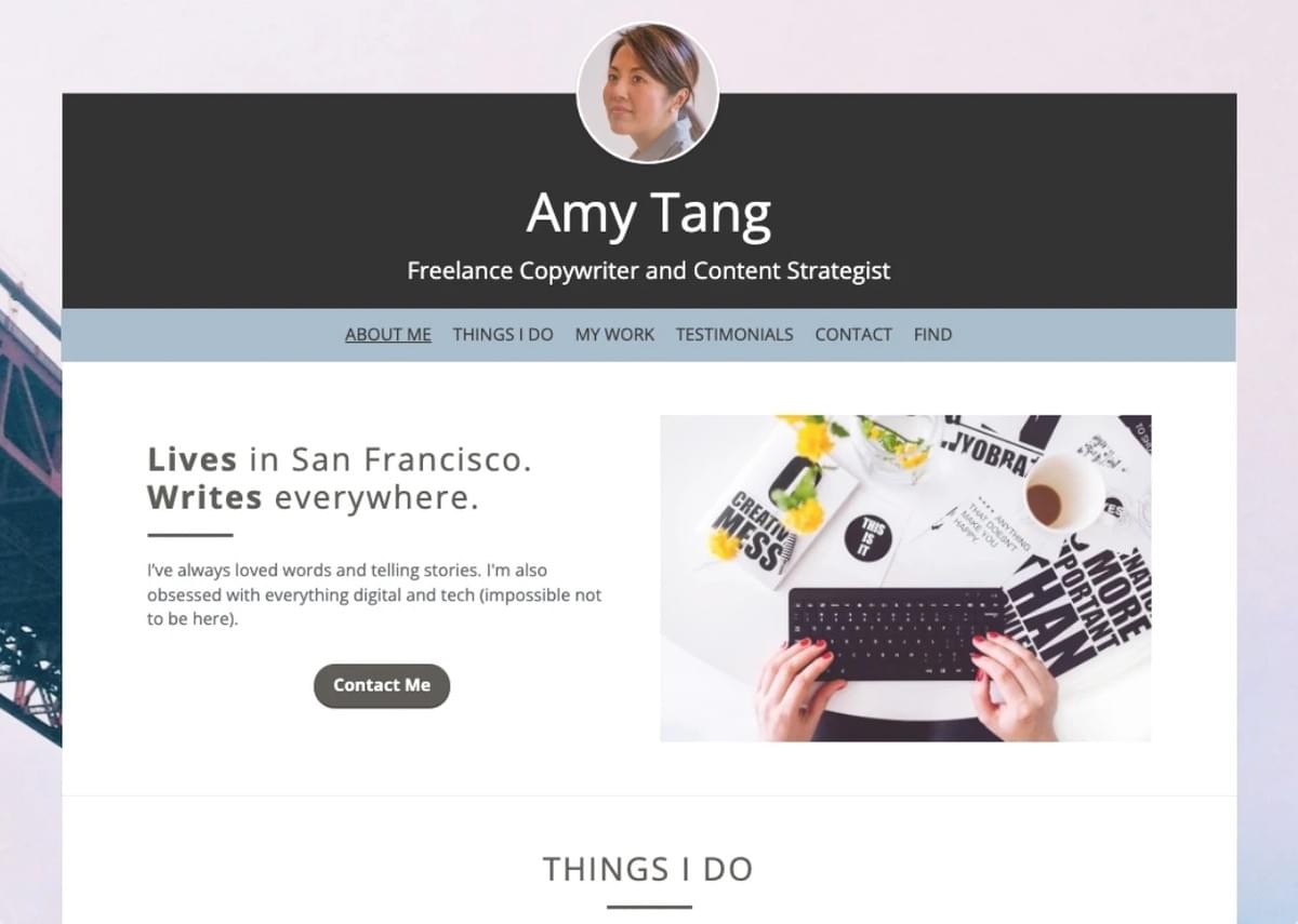 Modelo de Site de Perfil da Strikingly