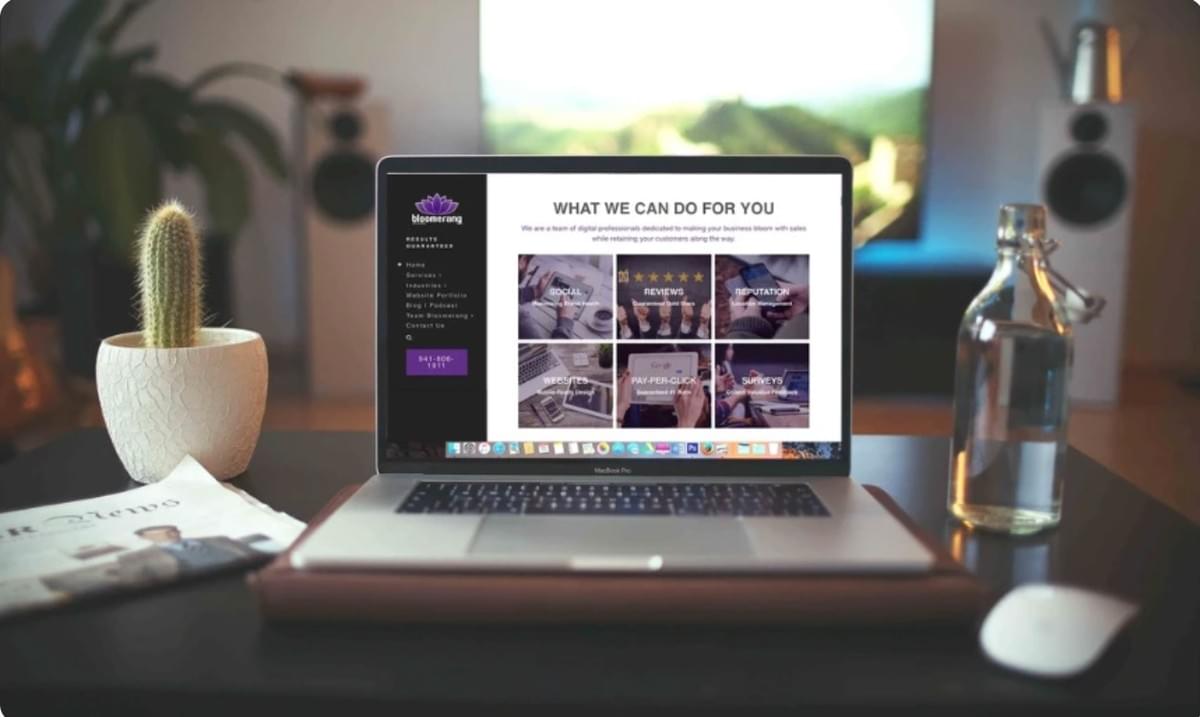 Site Hospedado no Strikingly