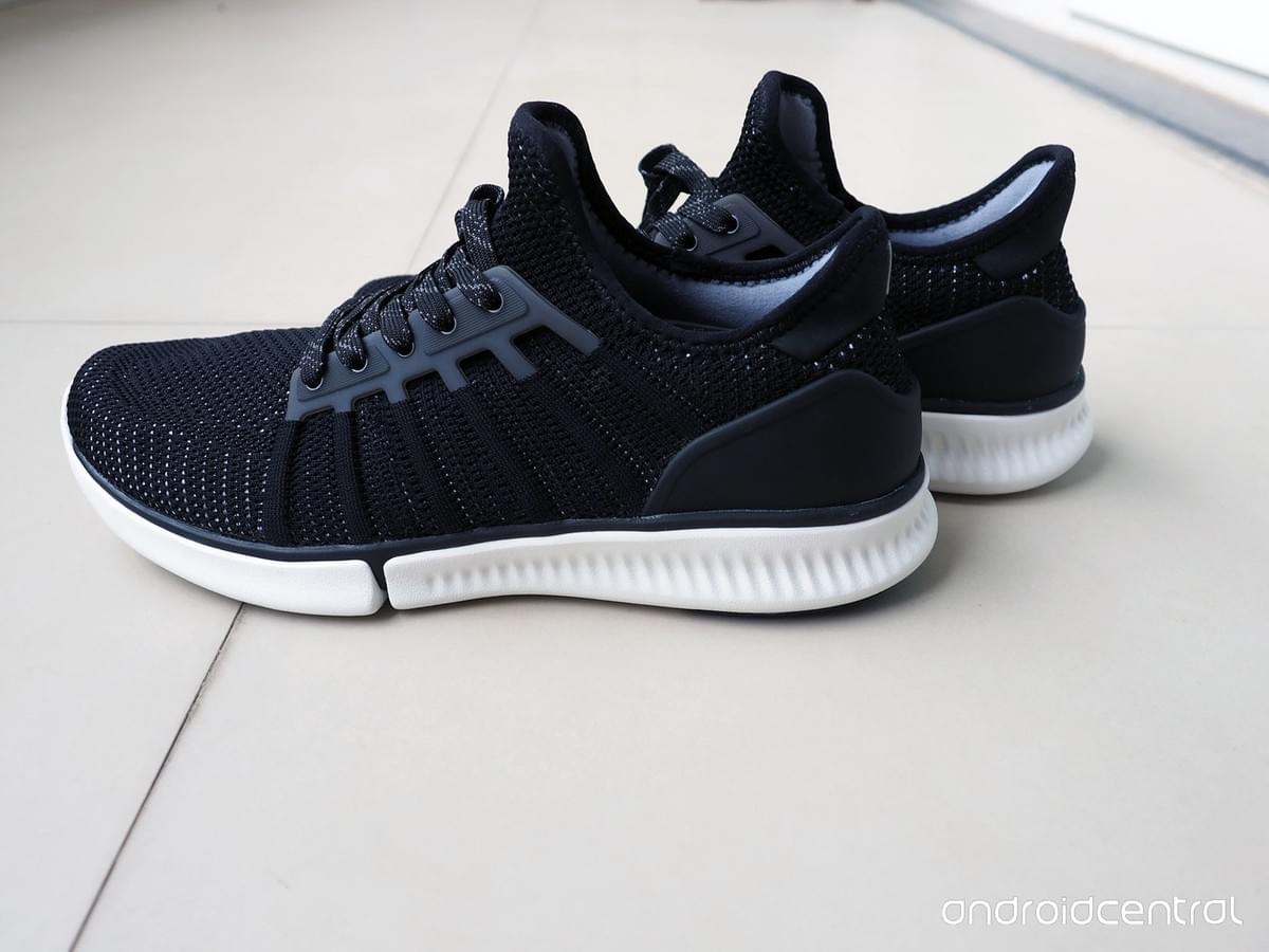 What can Smart Sneakers do?