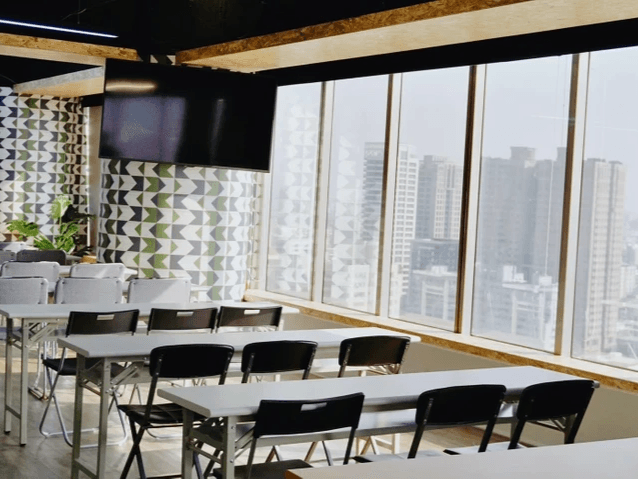 高雄精選商辦出租，提供專業商業空間，靈活租期與租金，滿足各種商業需求，助您輕鬆拓展高效的企業運營環境。