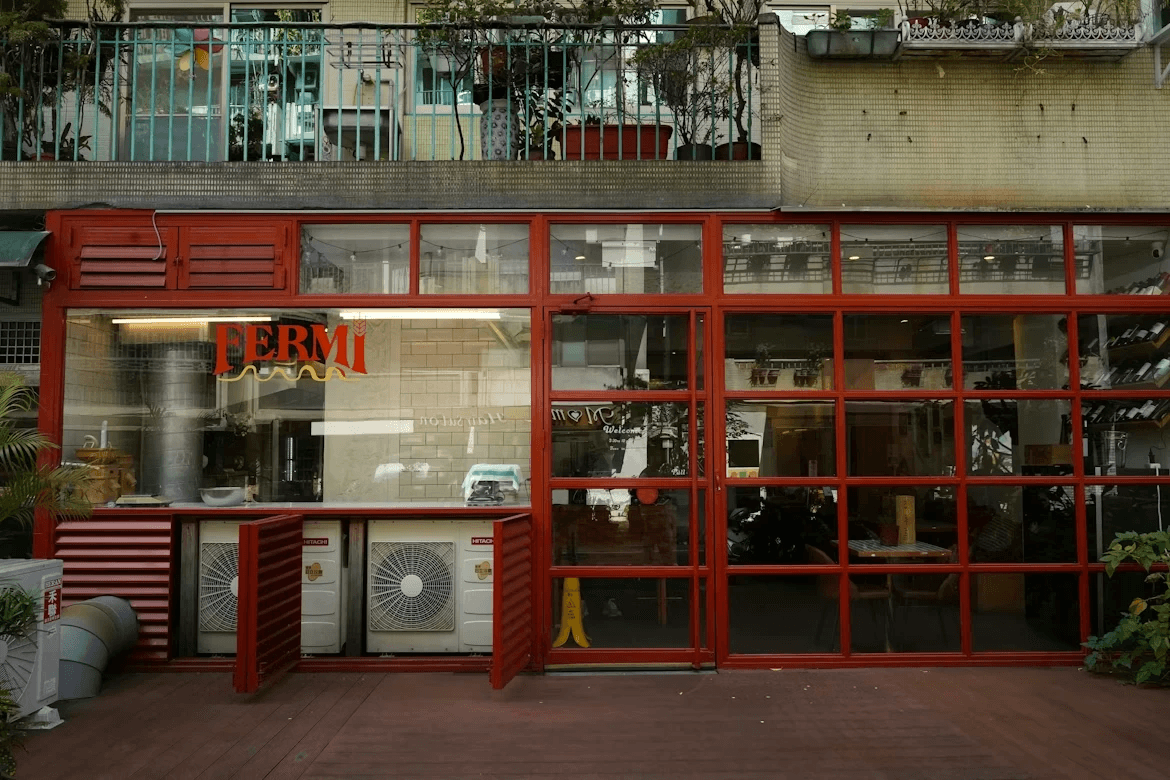 Innovative Prefabricated Shop Buildings for Every Budge...