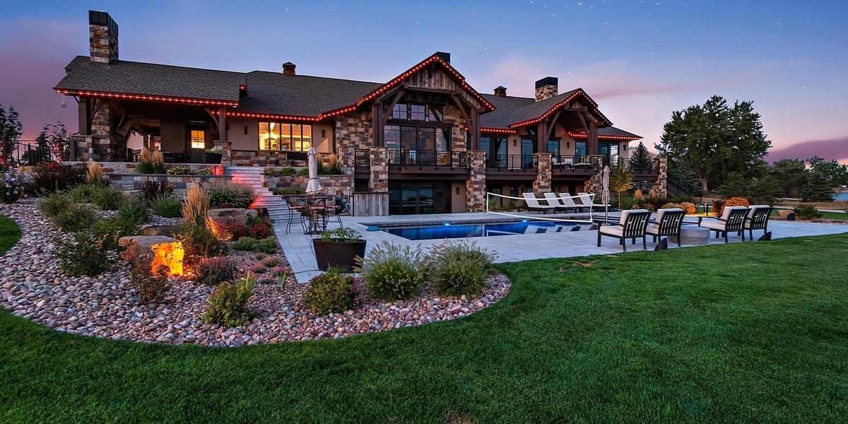 The Advantages and disadvantages of Xmas Light Installa...