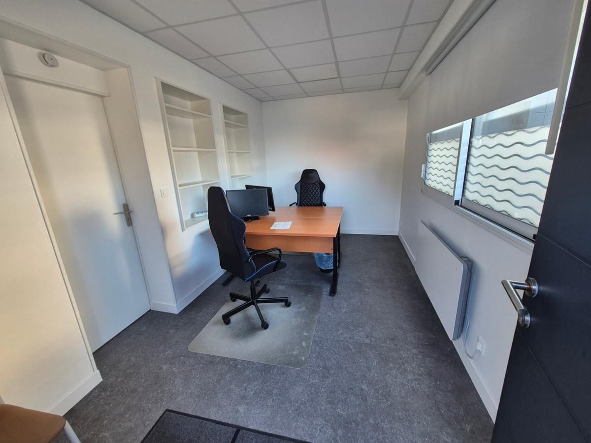 LE CARRE DES AFFAIRES - bureau fermé 28 m²