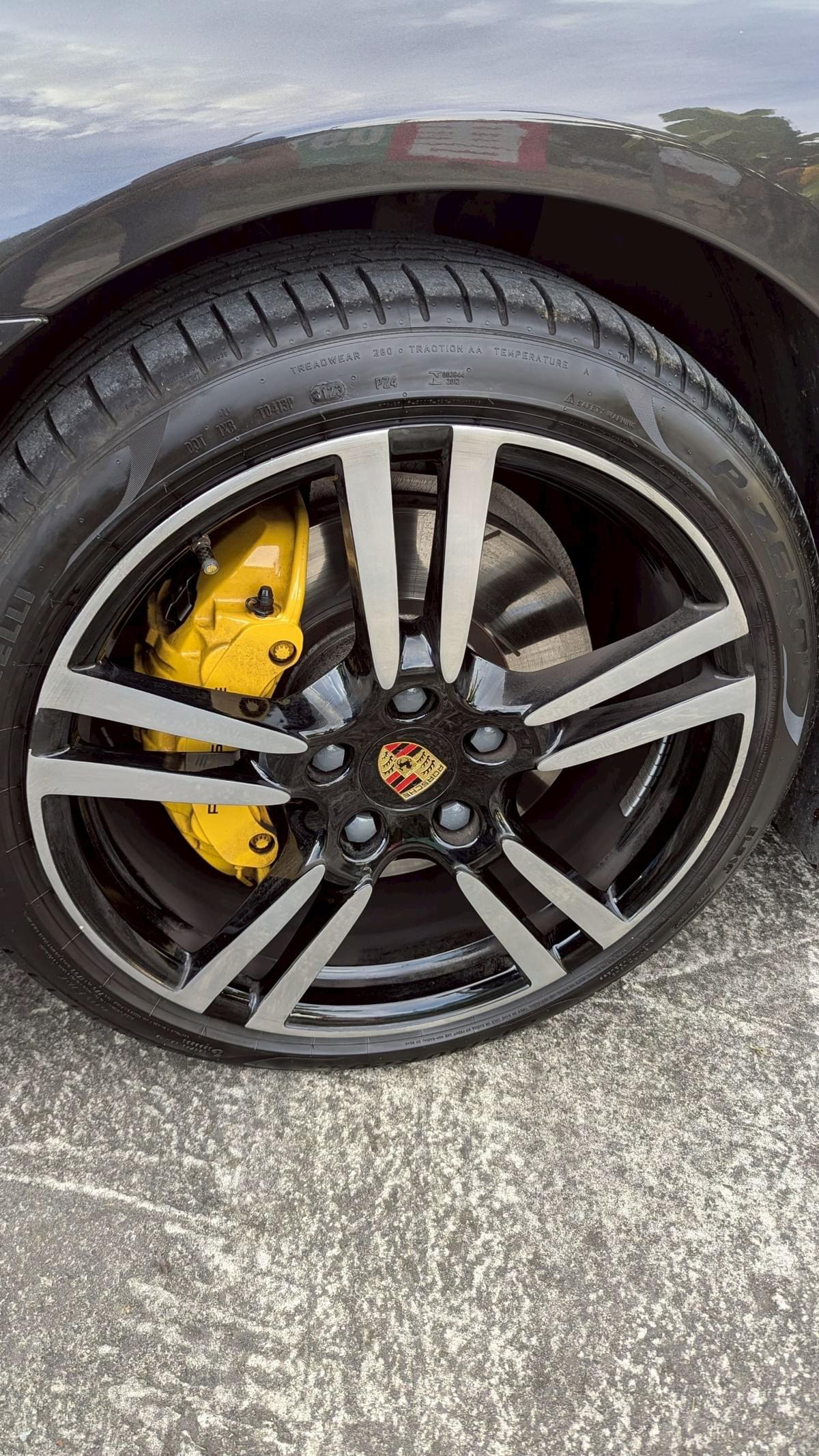 2011式 Porsche Panamera 3.6