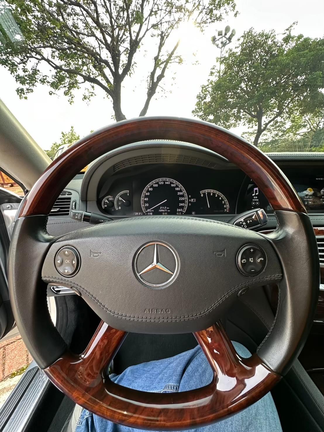 2007年 Mercedes Benz CL500 5.5 V8(C216)