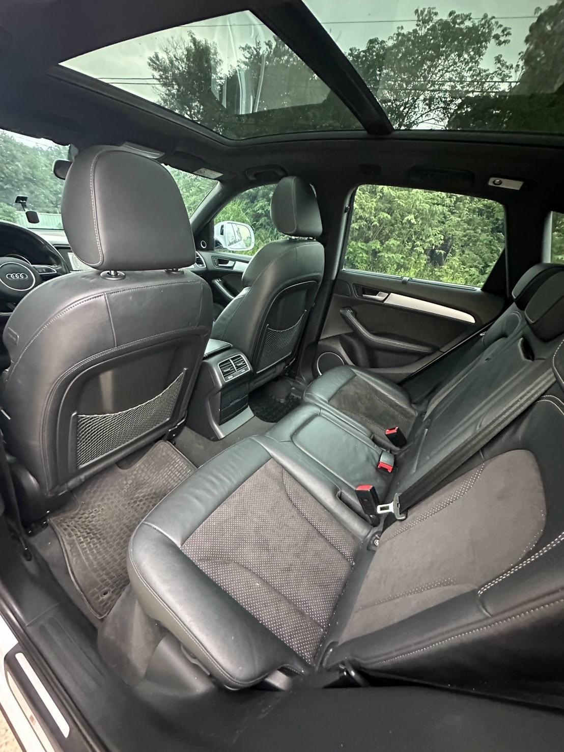 2016式 Audi Q5 40 TFSI quattro 8R