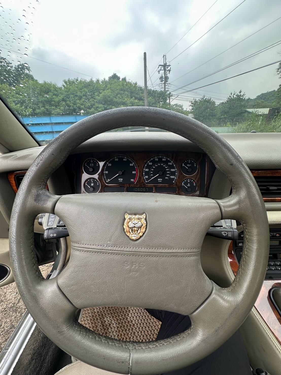 1995  Jaguar  XJ6 X300 