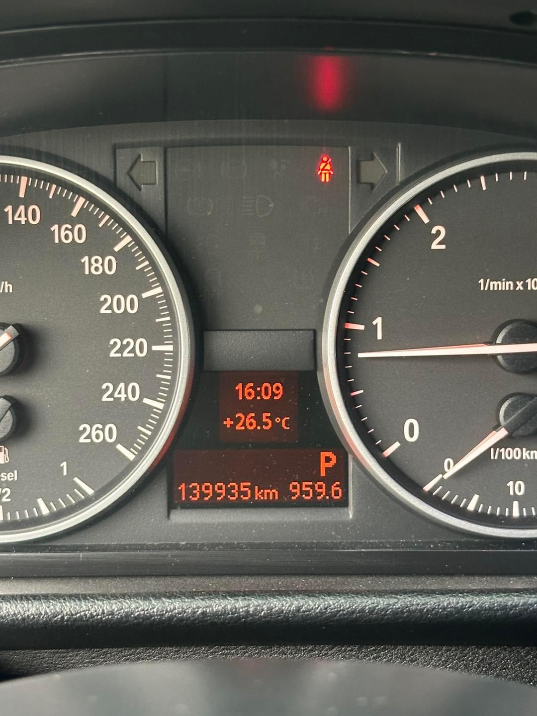 2011  BMW X1 xDrive20d （E84)