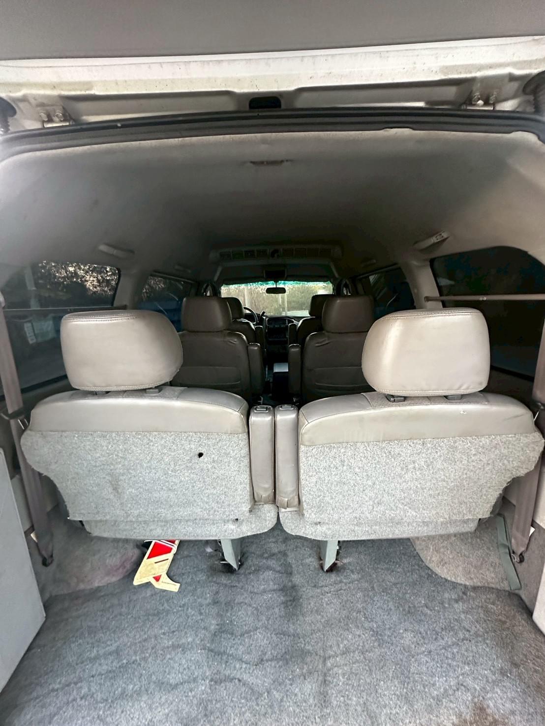 2000  Mitsubishi Space Gear 2.4短軸 7人座