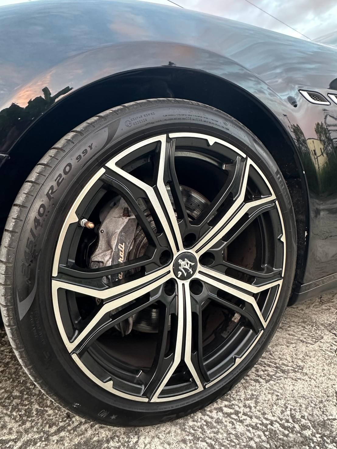 2015 Maserati Ghibli 