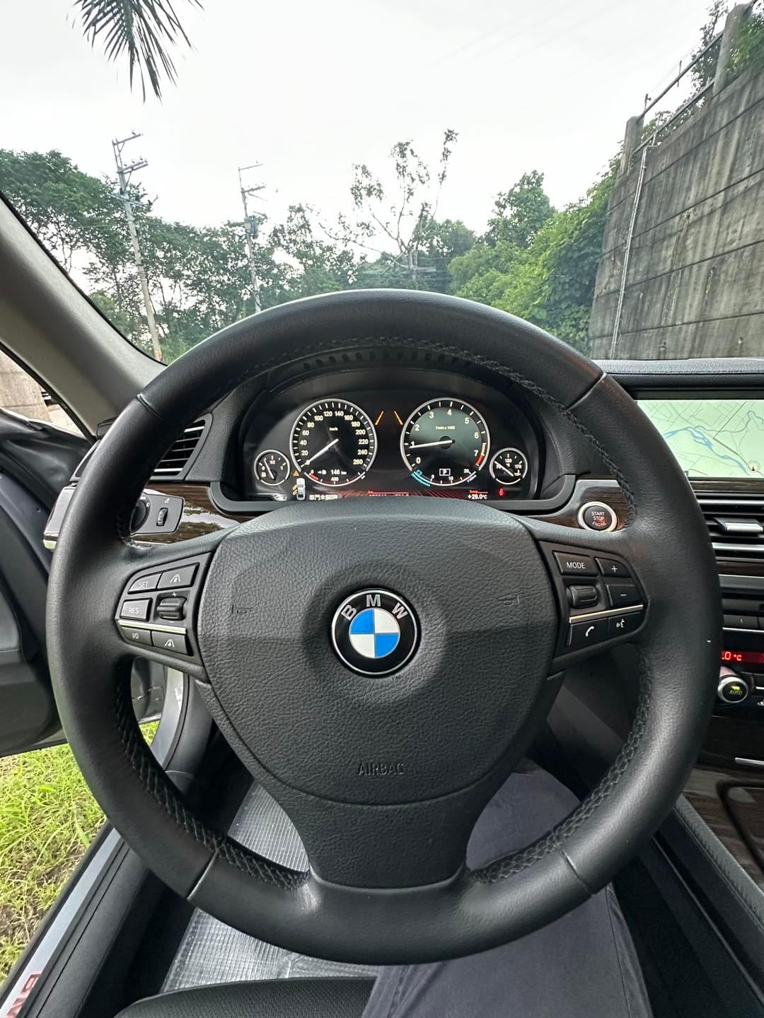2011年 BMW 740Li 3.0L