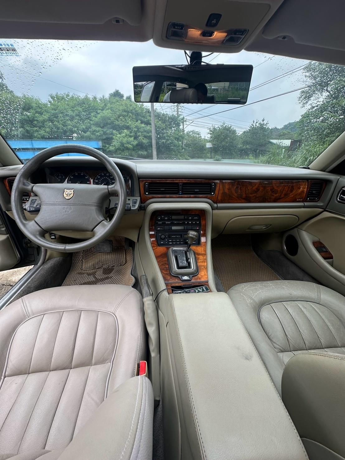 1995  Jaguar  XJ6 X300 