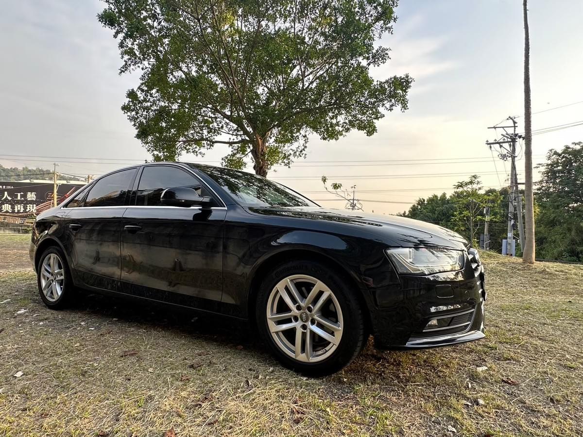 2014年式 Audi A4 Sedan 1.8 TFSI