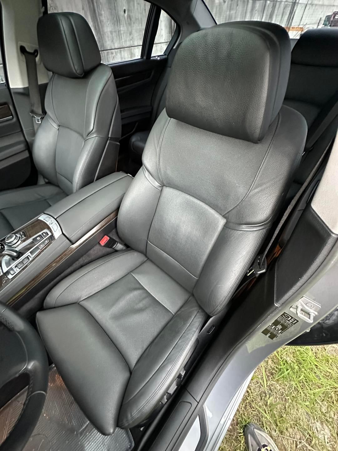 2011年 BMW 740Li 3.0L