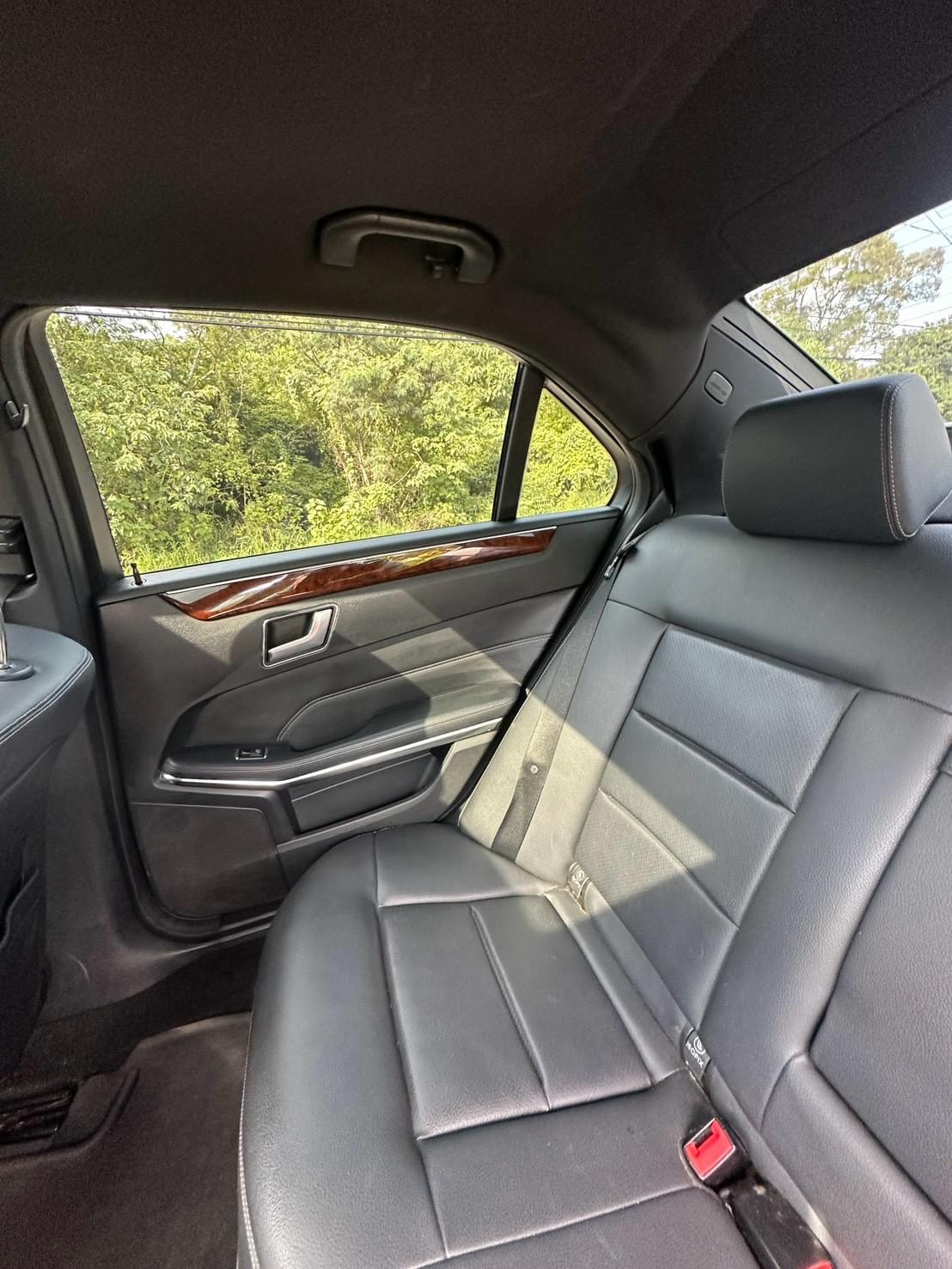 2013  Mercedes-Benz E350 (W212.5) 