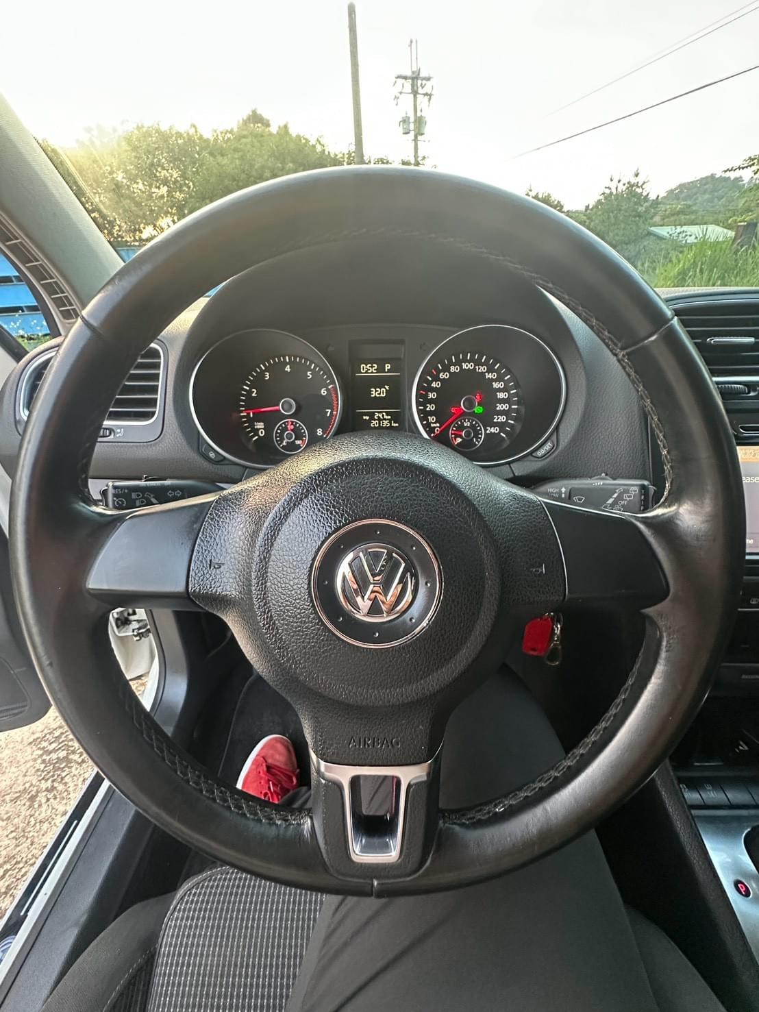 2012式 Volkswagen Golf 1.6 （MK6）