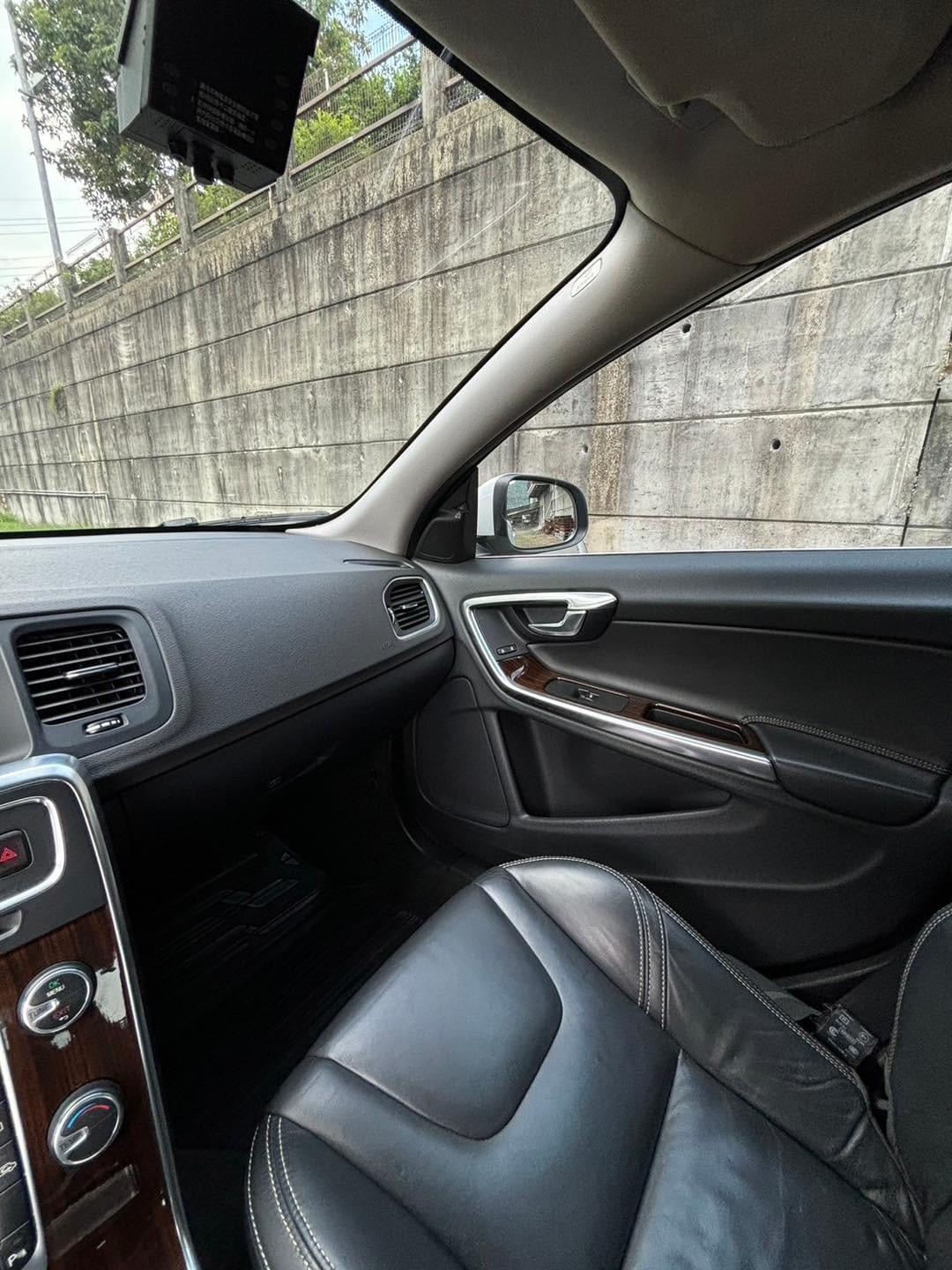 2014年 VOLVO S60 T4旗艦版 