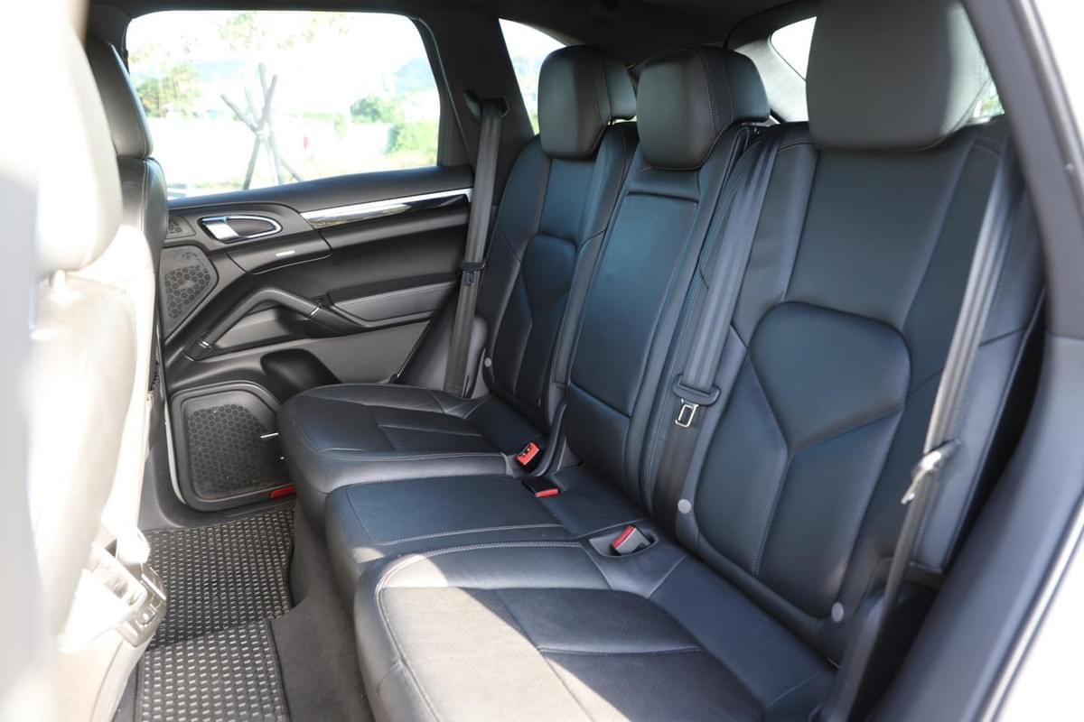 2011 Porsche Cayenne Tiptronic