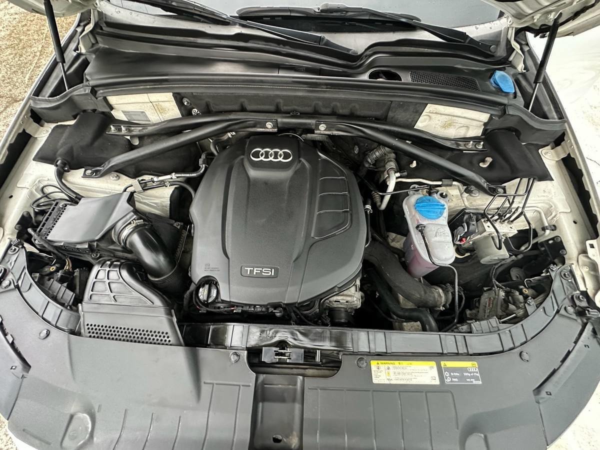 2016式 Audi Q5 40 TFSI quattro 8R