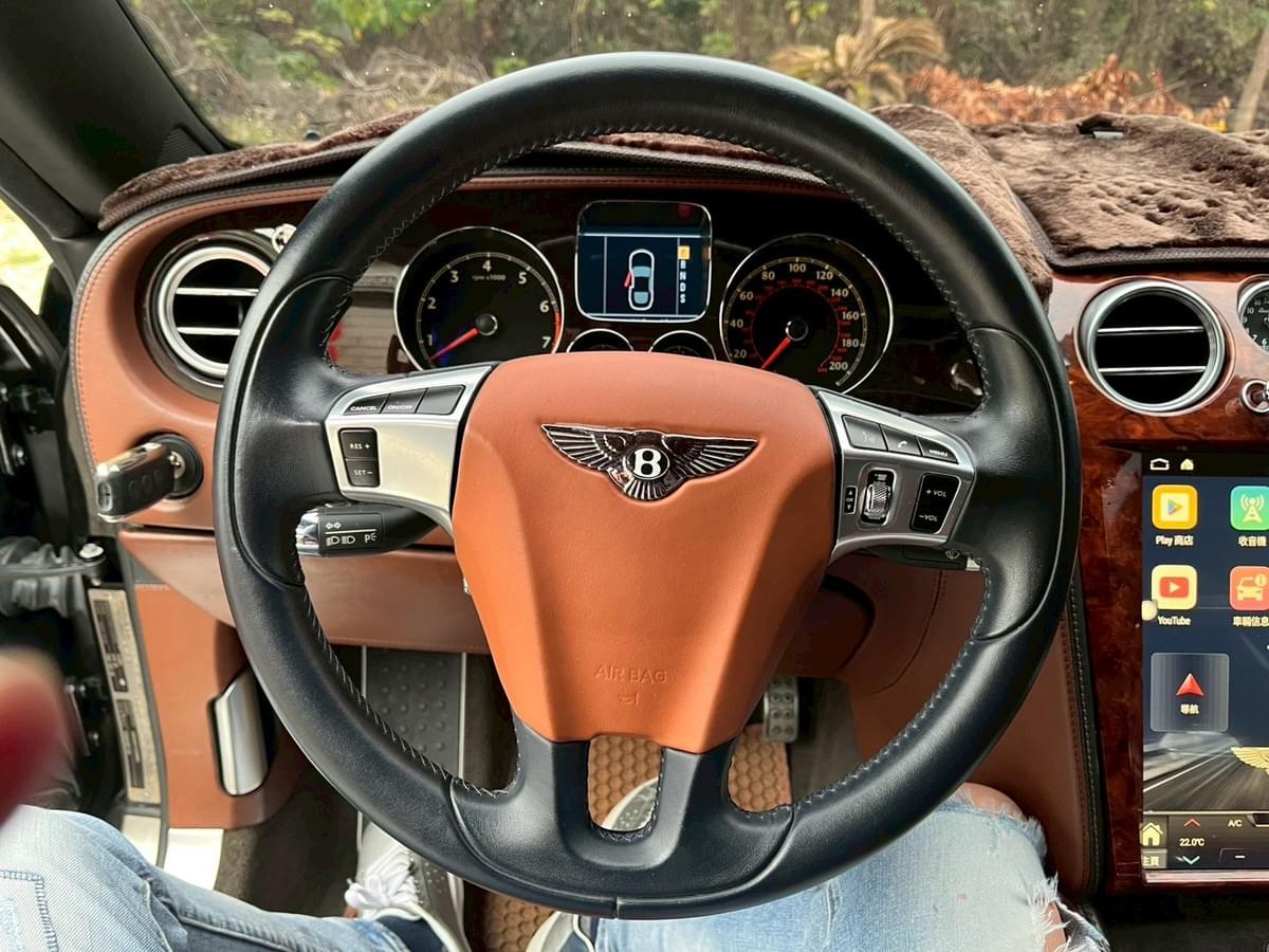 2005 Bentley Continental GT 6.0 W12 TWINTURBO