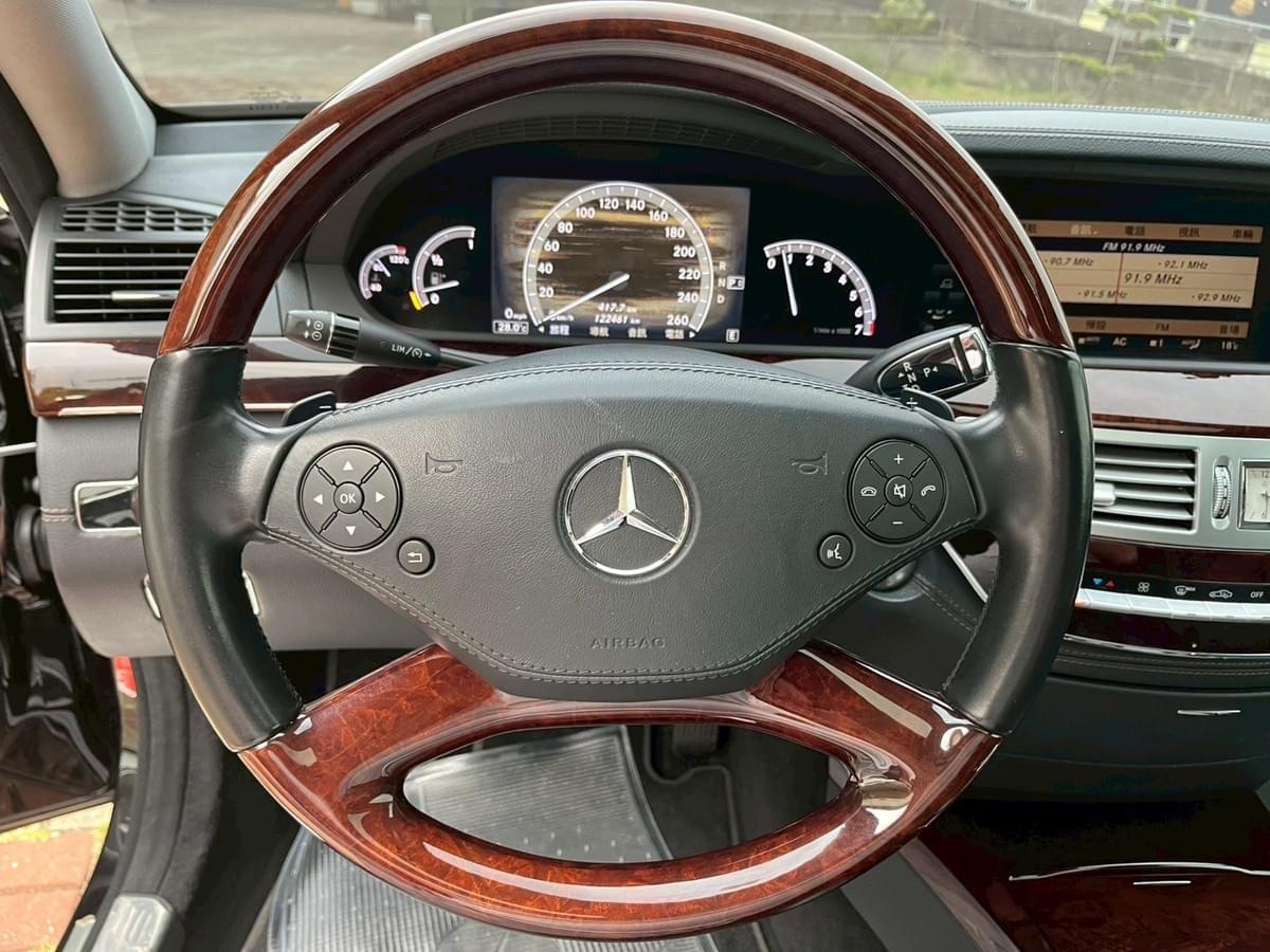 2011  Mercedes-Benz W221 S-Class S350 LWB BlueEFFICIENCY