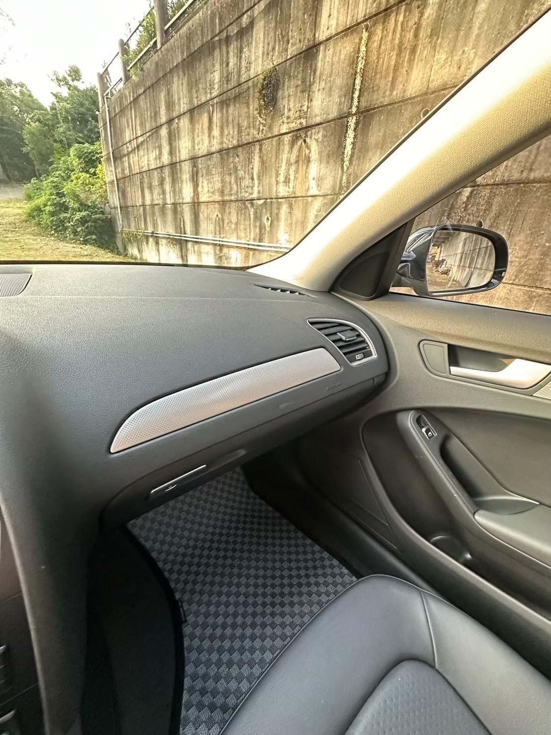 2014年式 Audi A4 Sedan 1.8 TFSI