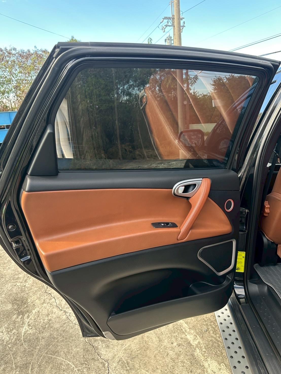 2011 Luxgen 7 SUV U7