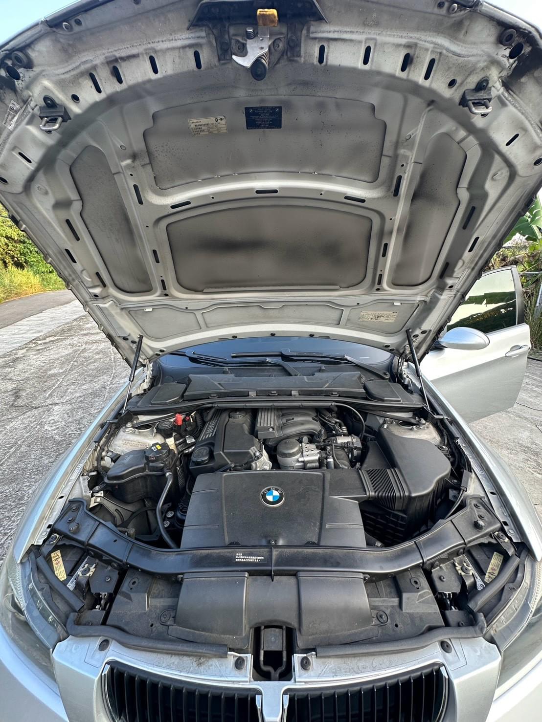 2008  BMW 320i Sedan（e90)