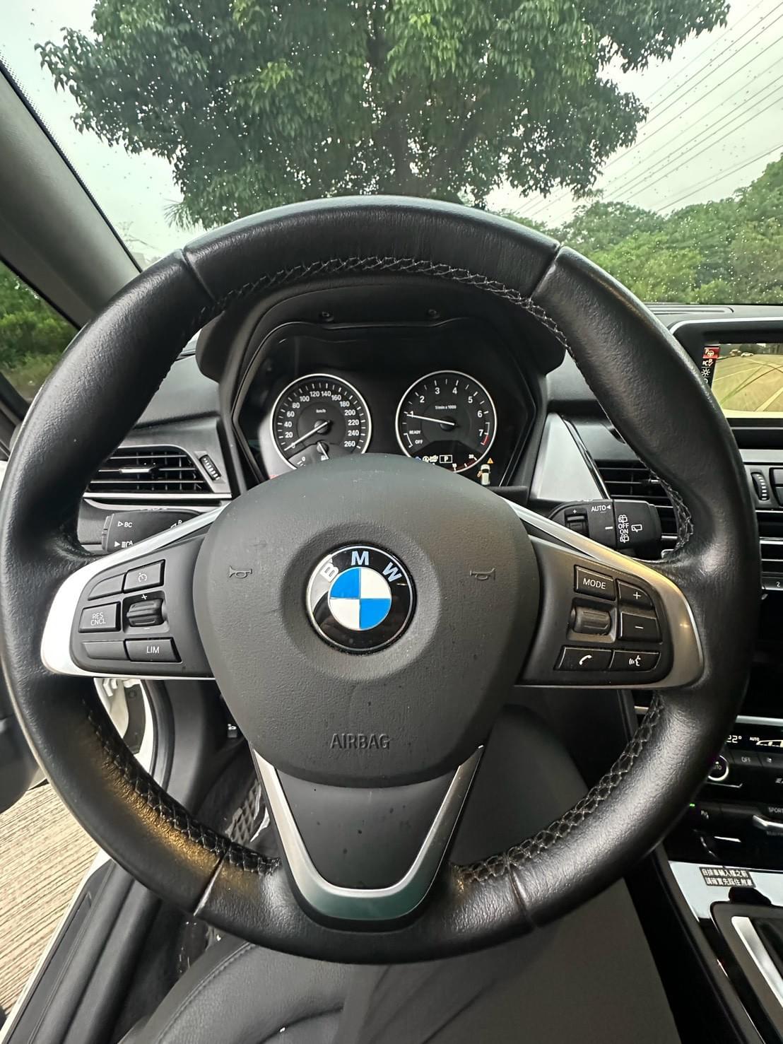 2018式 BMW 218i Active Tourer (F45)