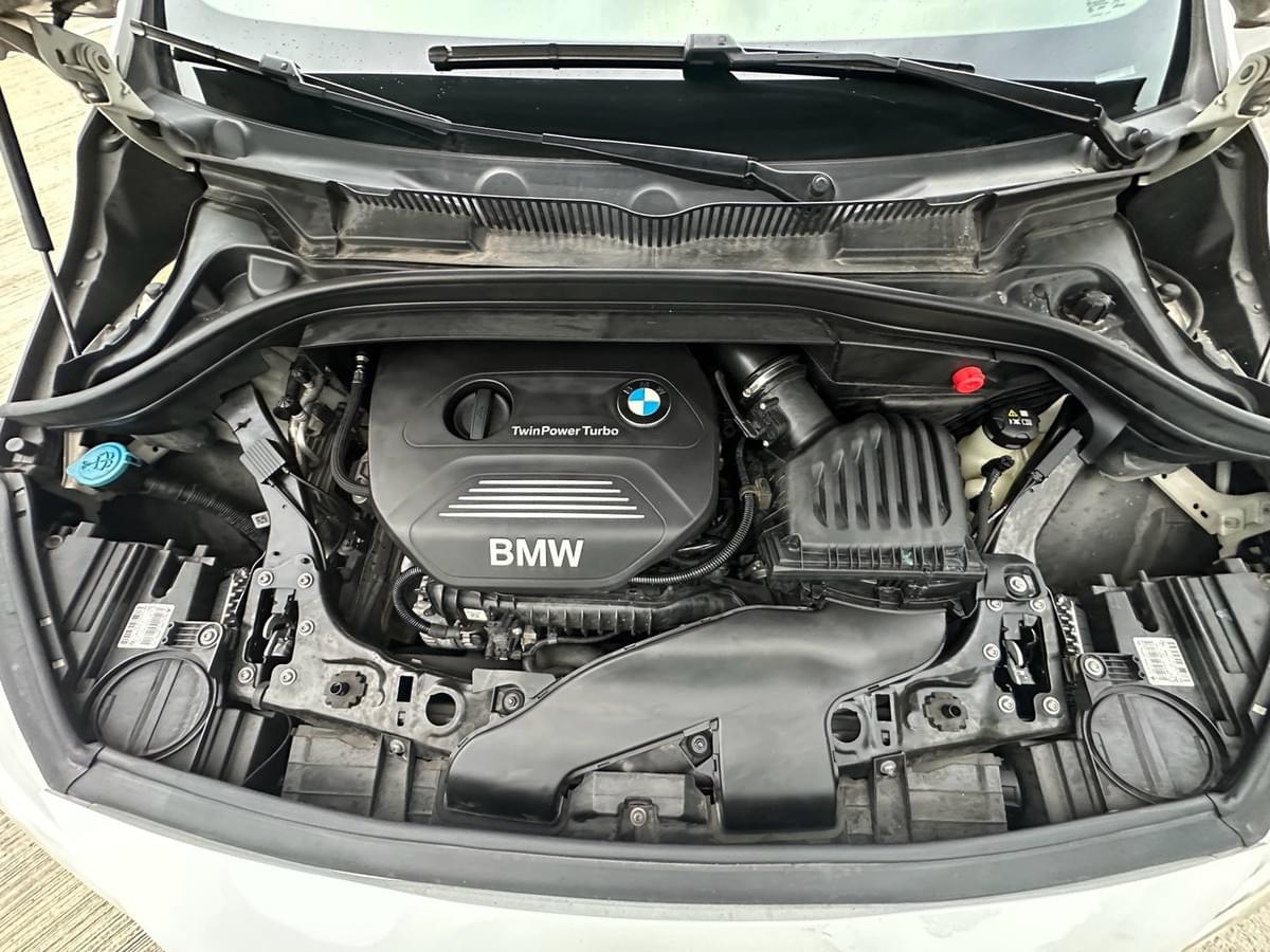 2018式 BMW 218i Active Tourer (F45)