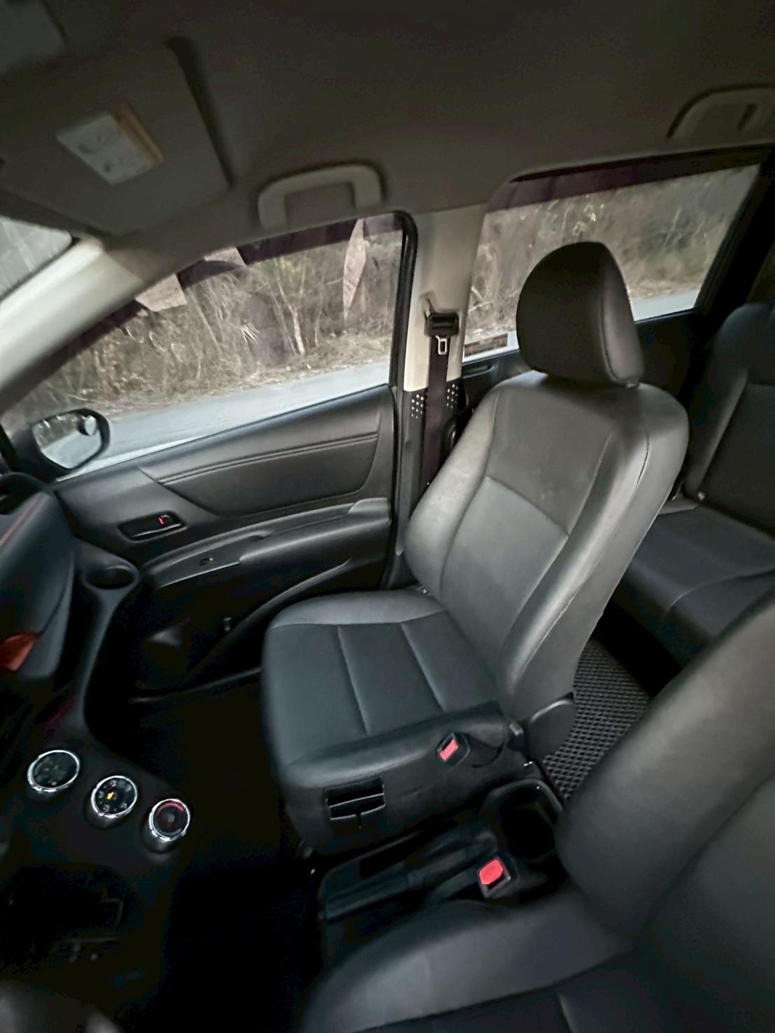 2017 Toyota Sienta 1.5