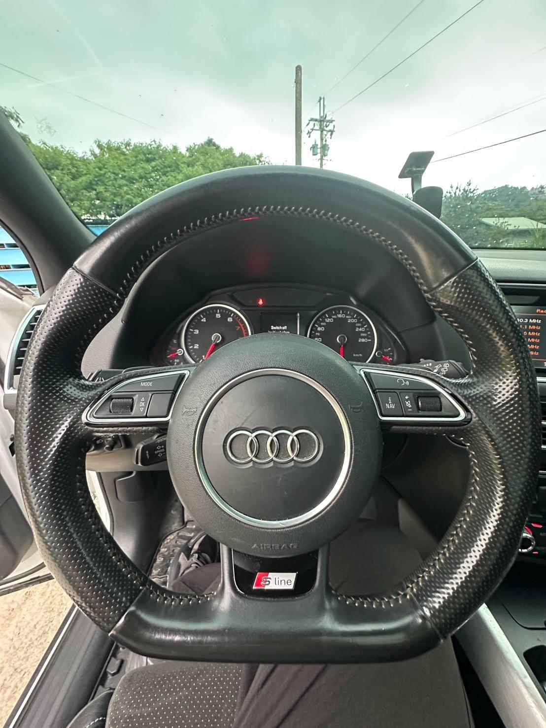 2016式 Audi Q5 40 TFSI quattro 8R