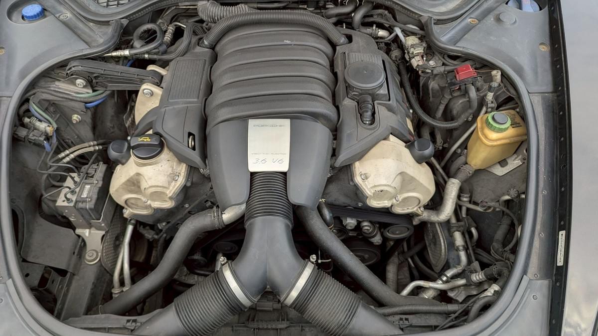 2011式 Porsche Panamera 3.6