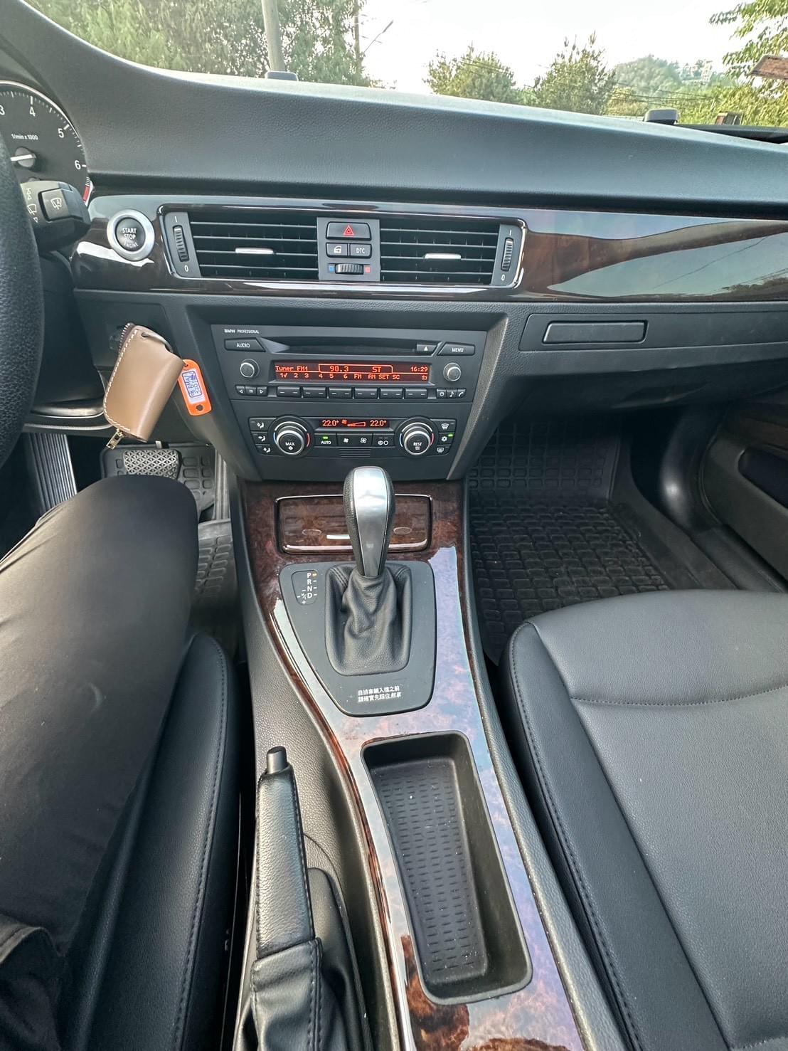 2008  BMW 320i Sedan（e90)