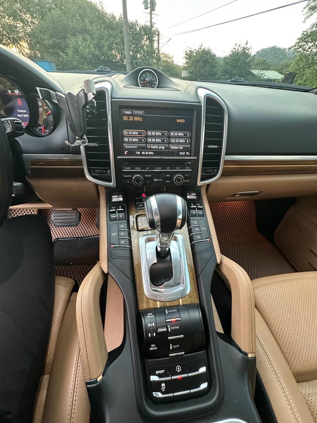 2014 Porsche Cayenne Diesel  Platinum Edition 958.1