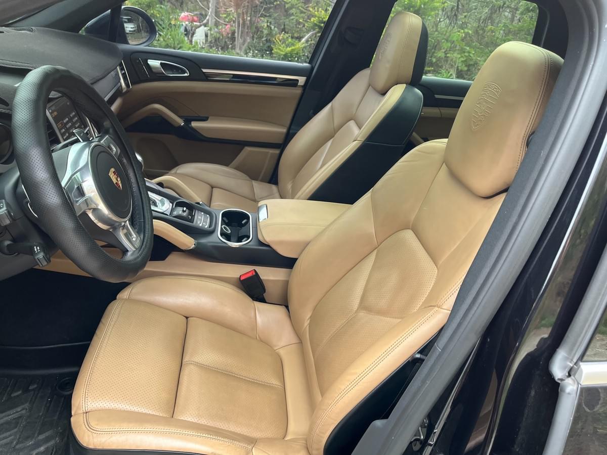 2014 Porsche Cayenne Diesel Platinum Edition
