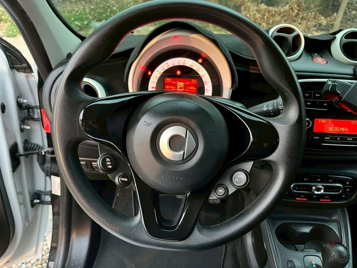 2019式 Smart Forfour  66kW Passion