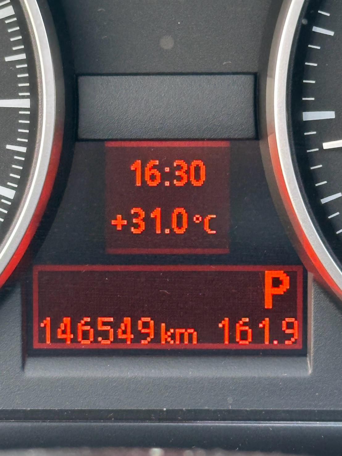 2008  BMW 320i Sedan（e90)